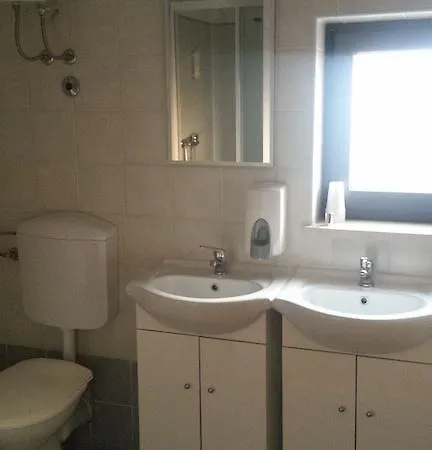 Hostel Ceska Beseda *