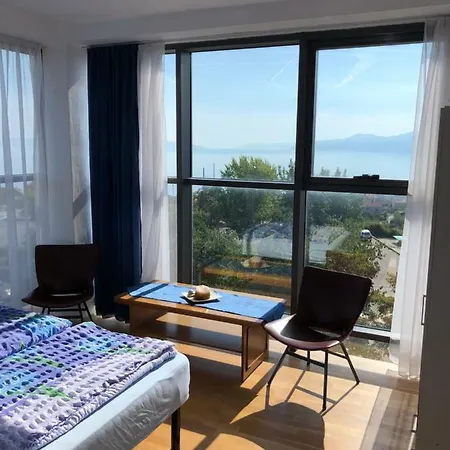 Ceska Beseda Hostel *