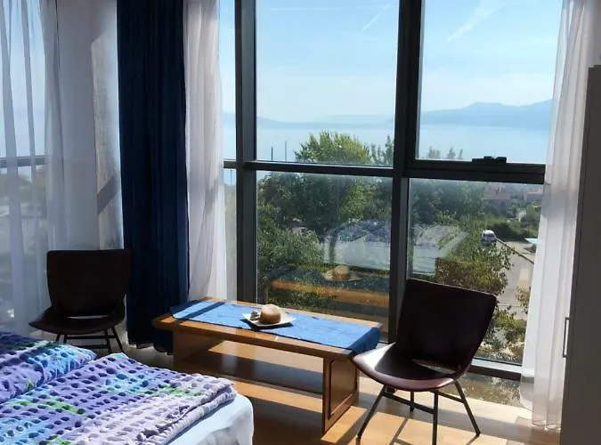 Ceska Beseda Hostel *