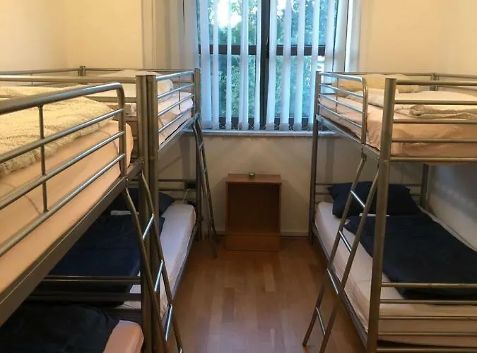 אכסניה Ceska Beseda *